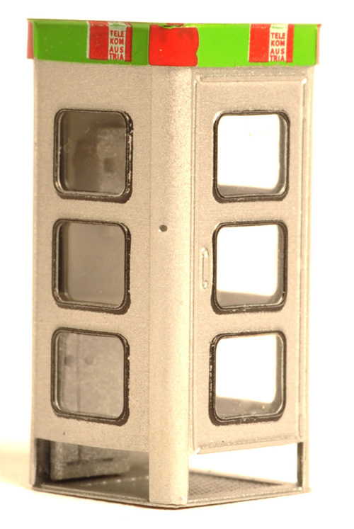 Ferro Train M-380-D-FM - Modern Telephone booth, alu/gn/red, ready made model